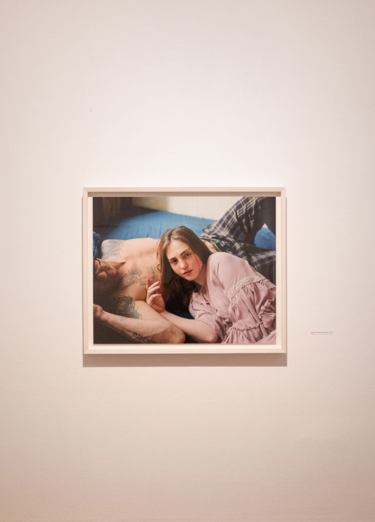 人種、宗教、階級の壁を壊して、愛を広げる」 マリー・トマノヴァが