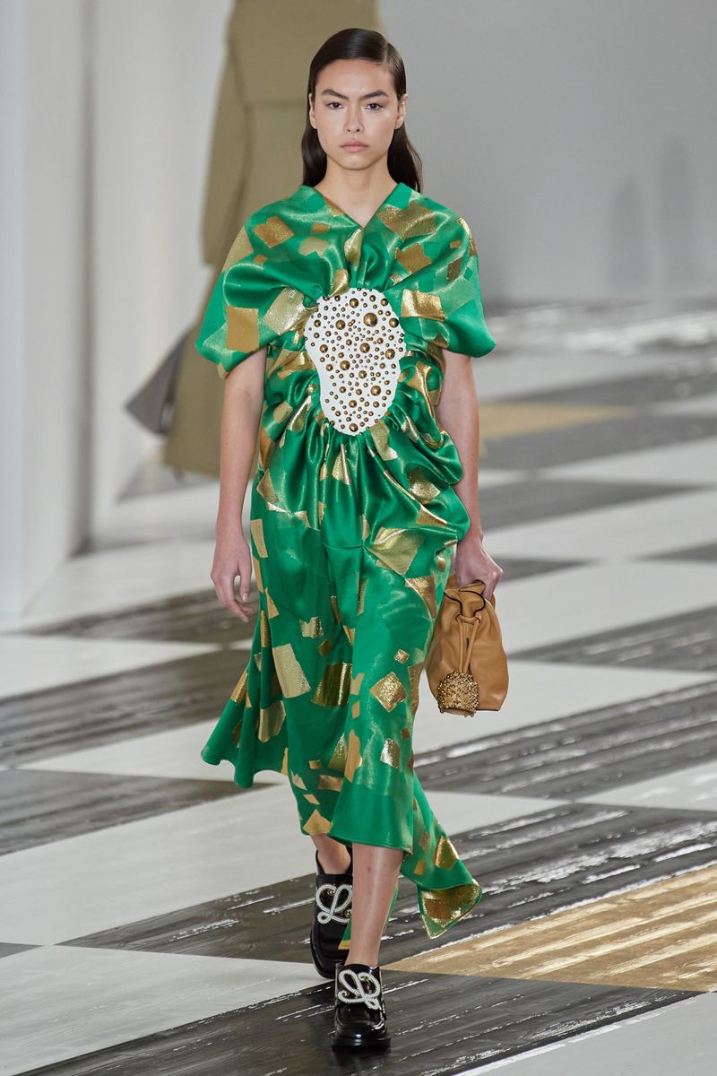 Varme røveri status Japanese model makes a big leap forward at Paris Fashion Week - TOKION