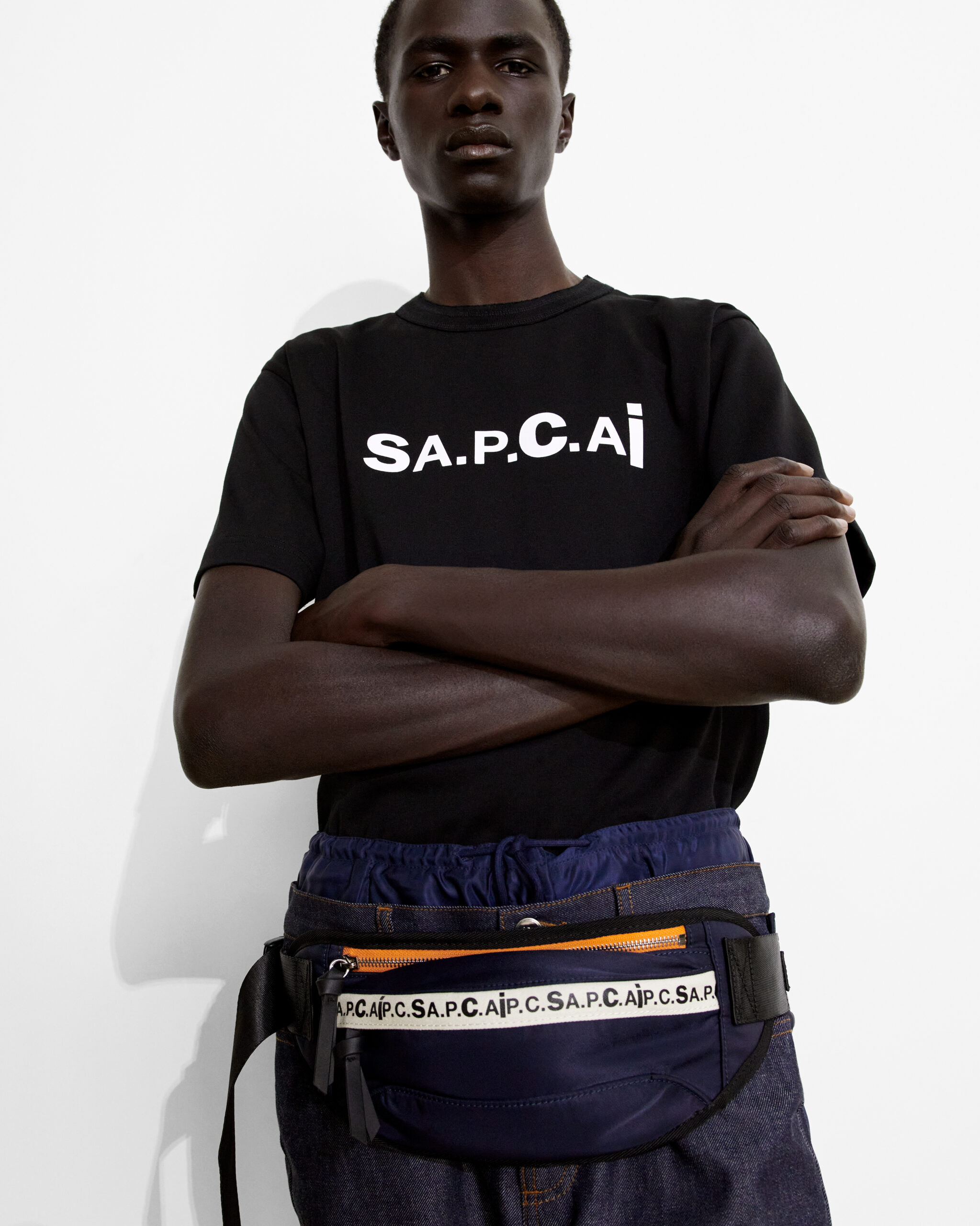 黒XXL新品 sacai A.P.C. メンズ ロゴ スウェット シャツ サカイ