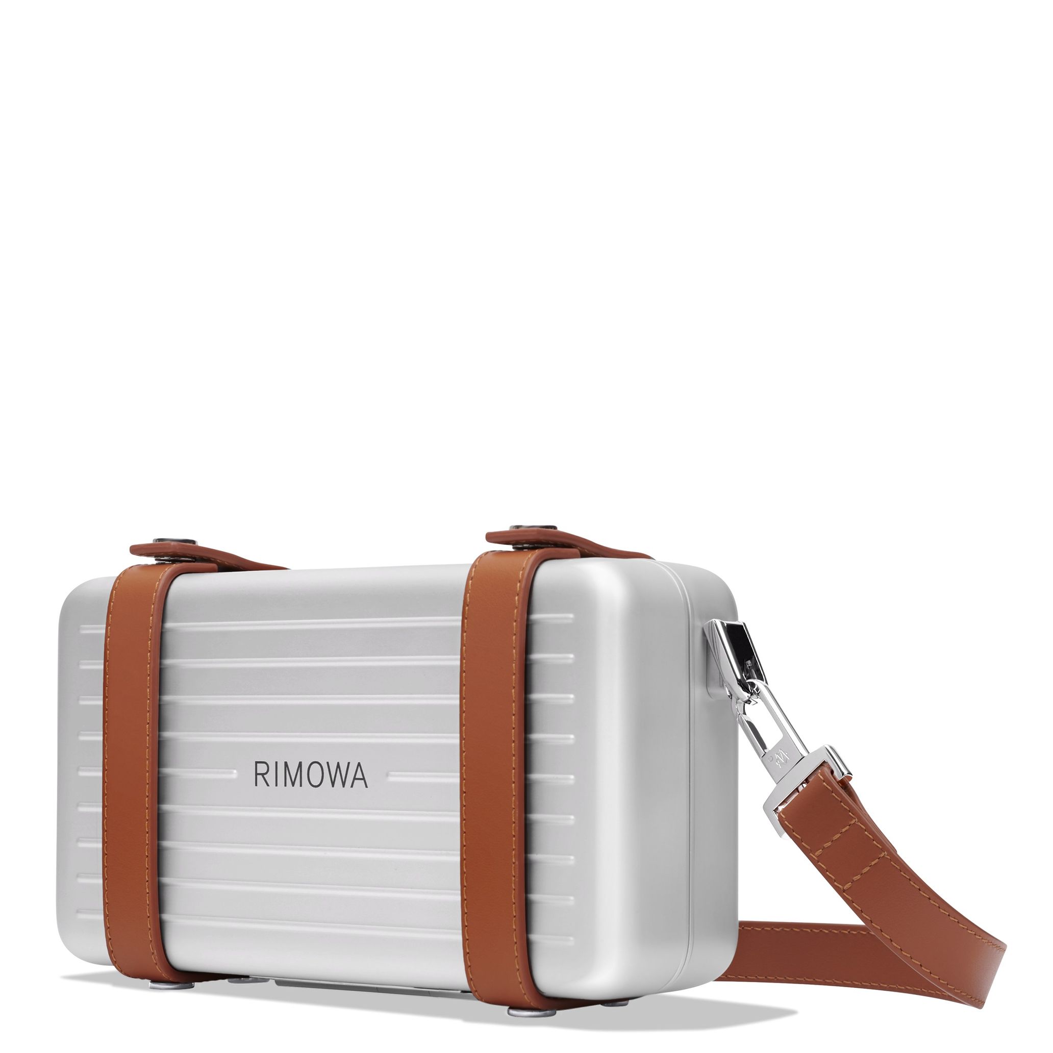 リモワ」が人気のアルミ製小型バッグの新作を発売 - TOKION