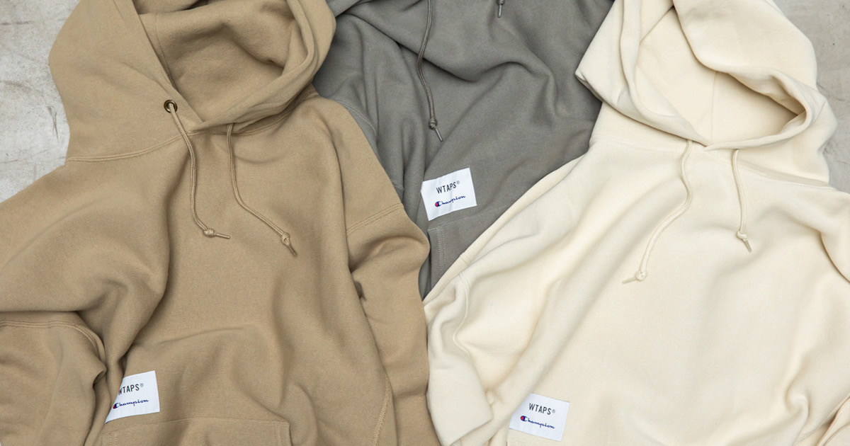 トップス WTAPS x Champion リバースウィーブ フーデッドスウェットシャツ