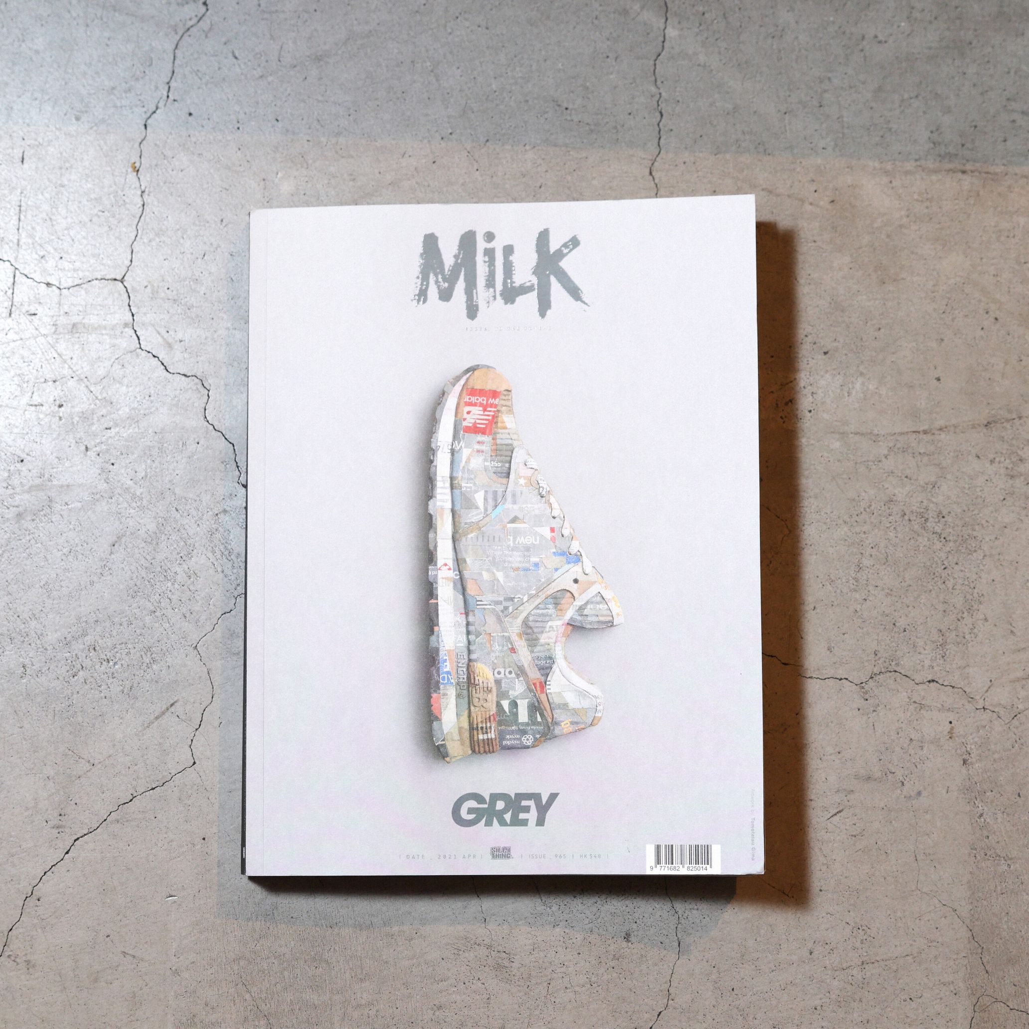 Gima’s work on the cover of the Hong Kong culture magazine MILK MAGAZINE. His interview was also published in the magazine