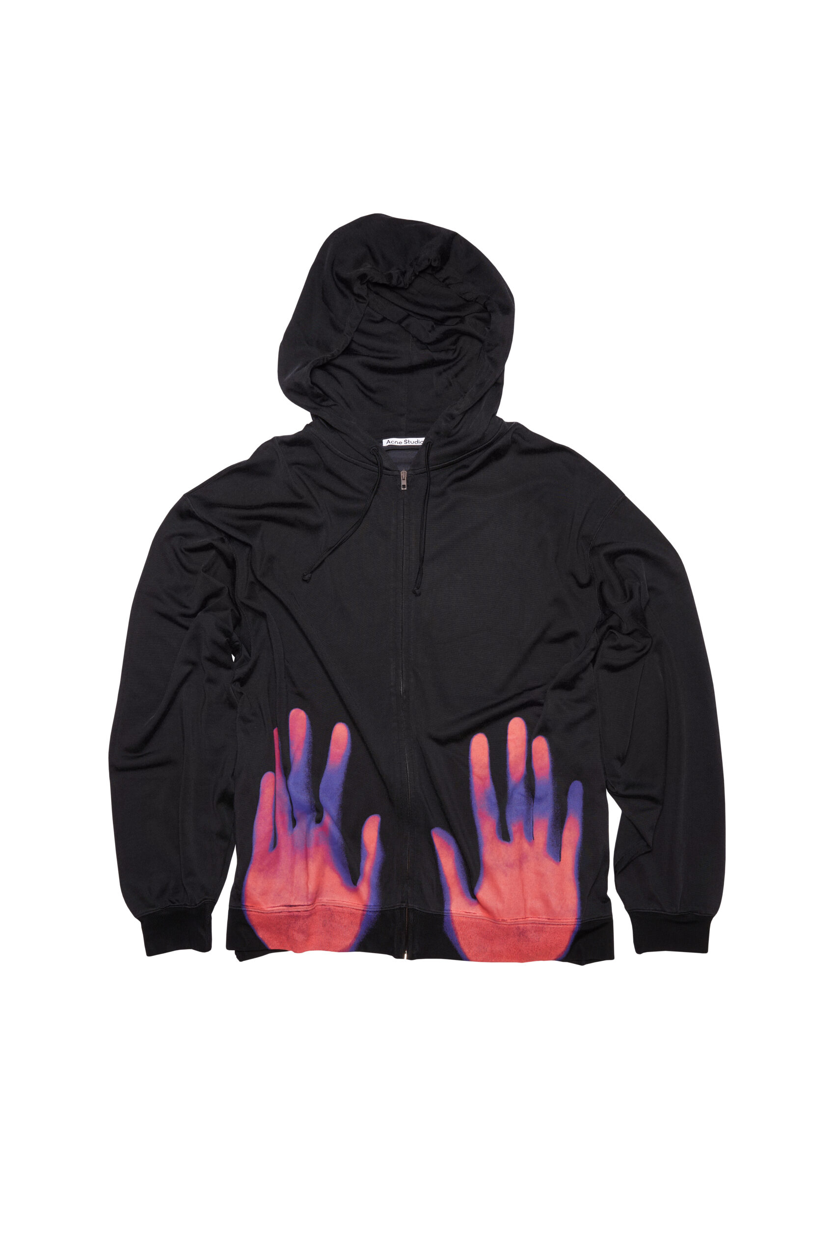 アクネ ストゥディオズ」がアーティストのラビン・ハイセンと