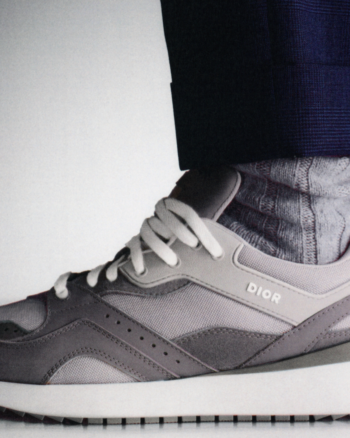 ディオール」からメンズの新作スニーカー