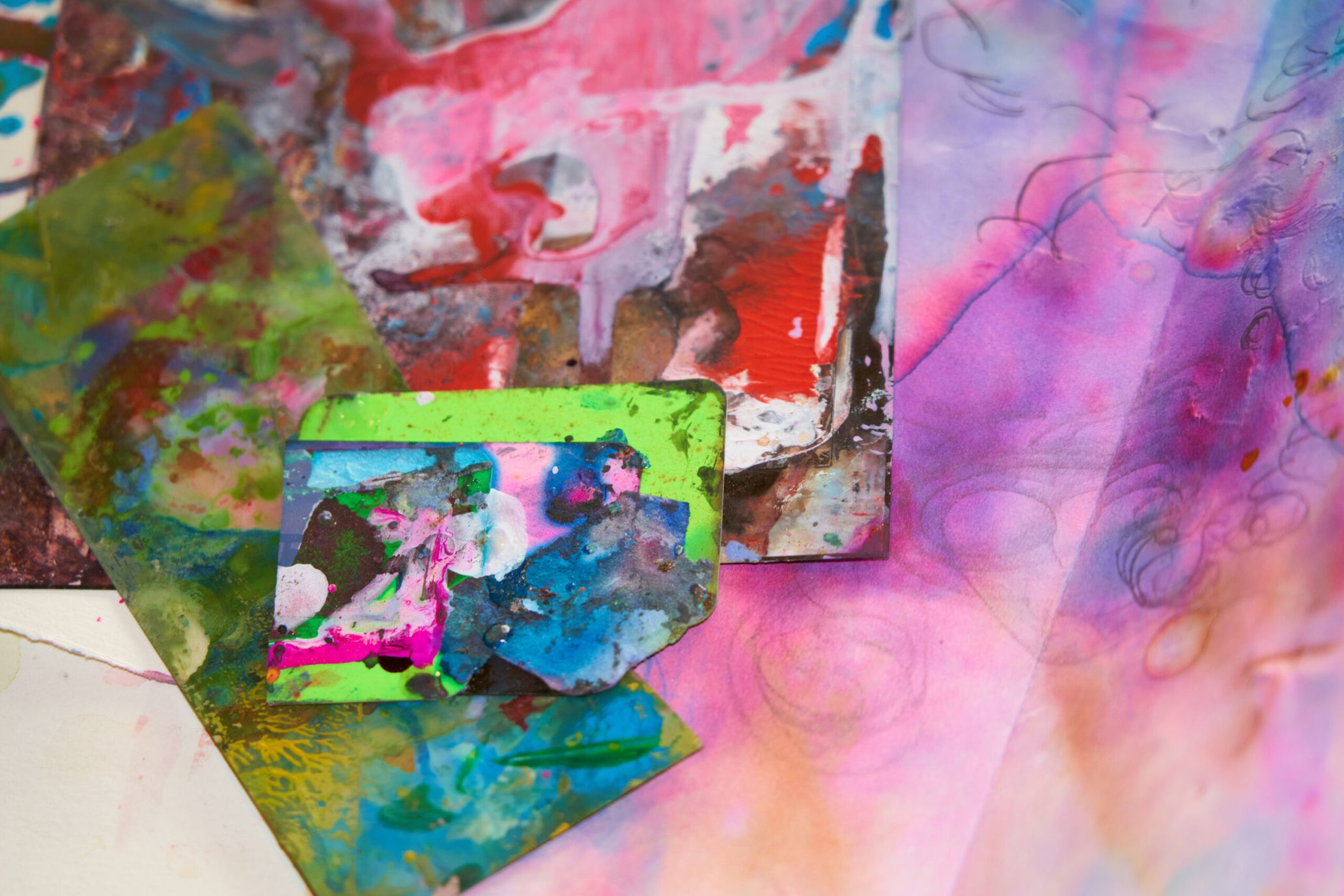 『Alive Painting』とは何か。美術家、中山晃子が誘発する流動と色彩のポエジー