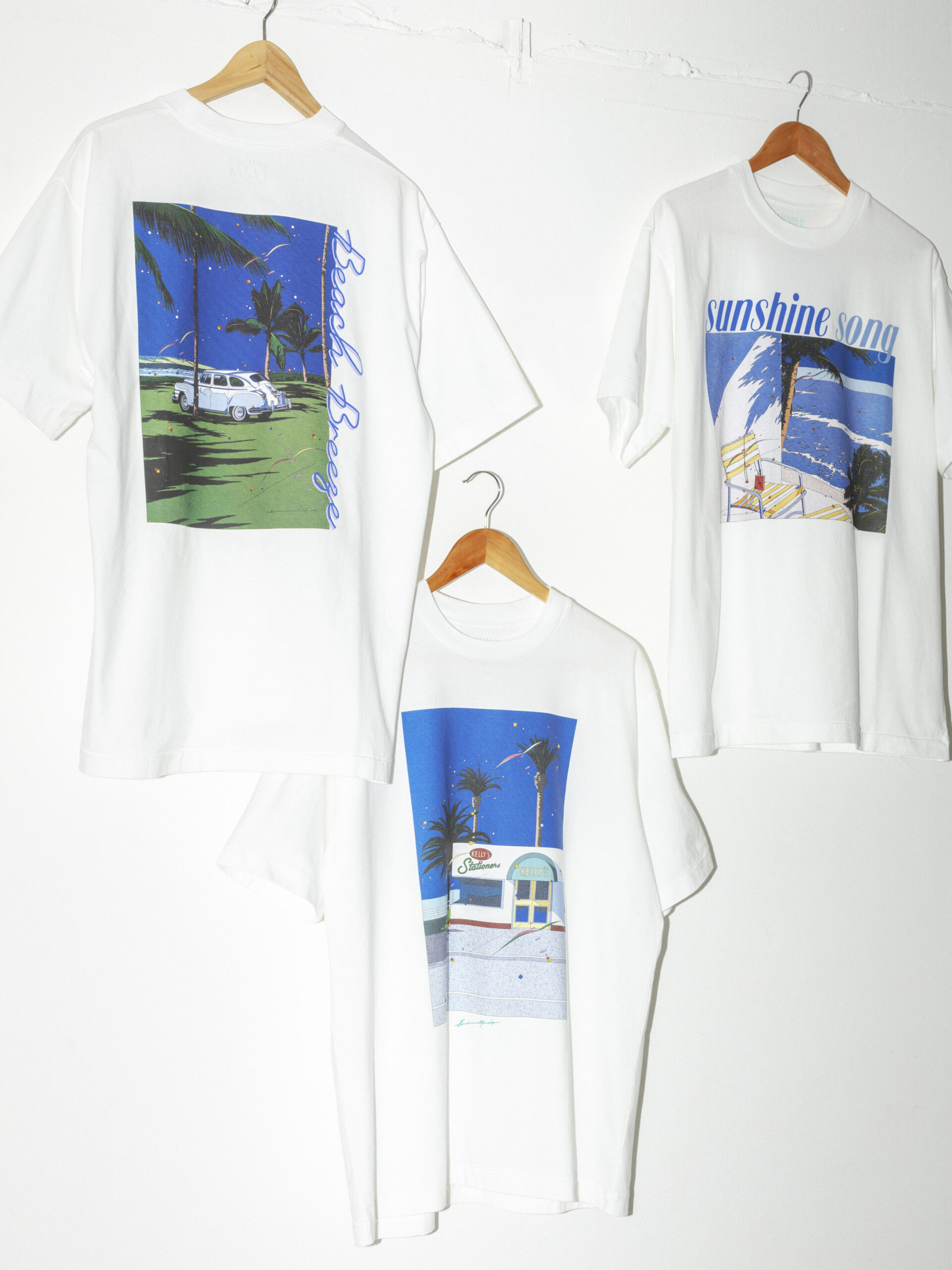 「ビューティ&ユース」 × 鈴木英人のTシャツ 各¥7,700