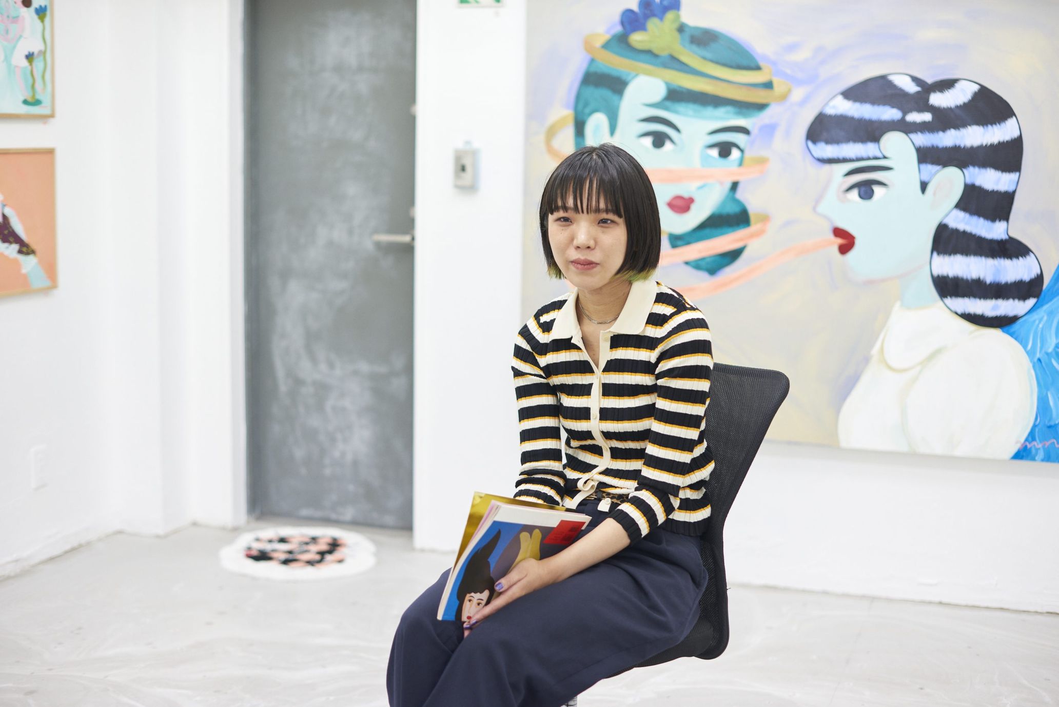 Artist Momoko Nakamura Establishes Her Own Style Through Painting What She Wants to Paint
