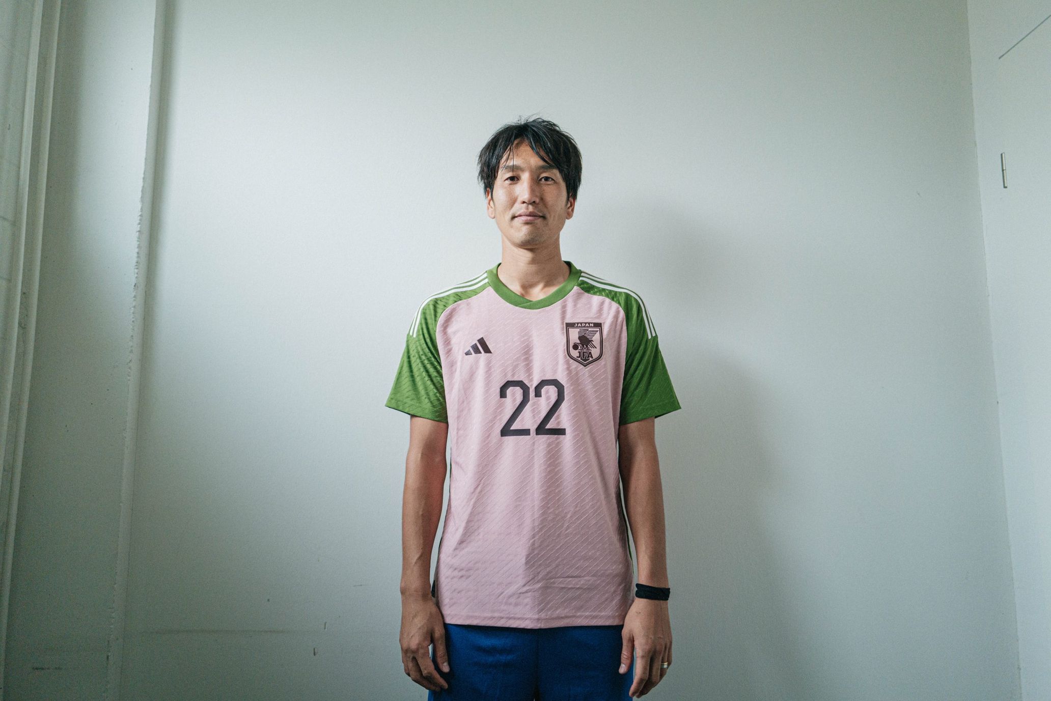 アディダス」からNIGOがデザインしたサッカー日本代表コレクション ...