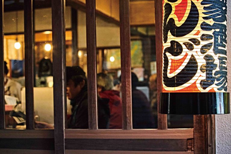 古き良き日本にタイムスリップ　太田和彦が考える居酒屋の伝統とモダン