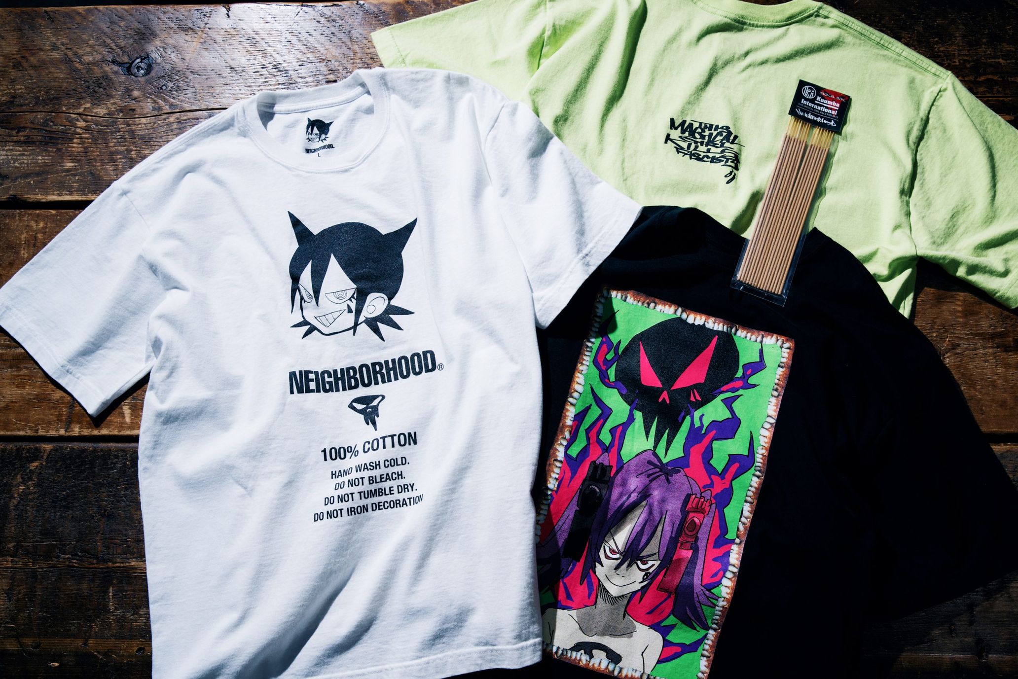 Some of the JUN INAGAWA x NEIGHBORHOOD items to be released this time. Other items include figures painted by JUN INAGAWA himself and T shirts