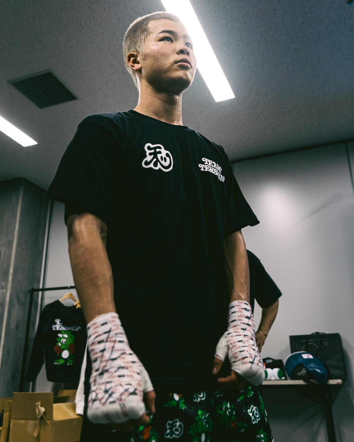 【商品名】VERDY 那須川天心 TEAM TENSHIN Tシャツ