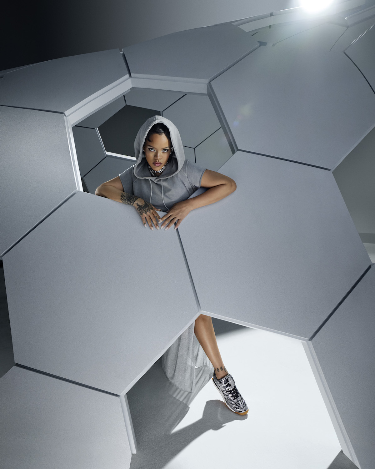 リアーナが「フェンティ X プーマ」のクリエイティブディレクター