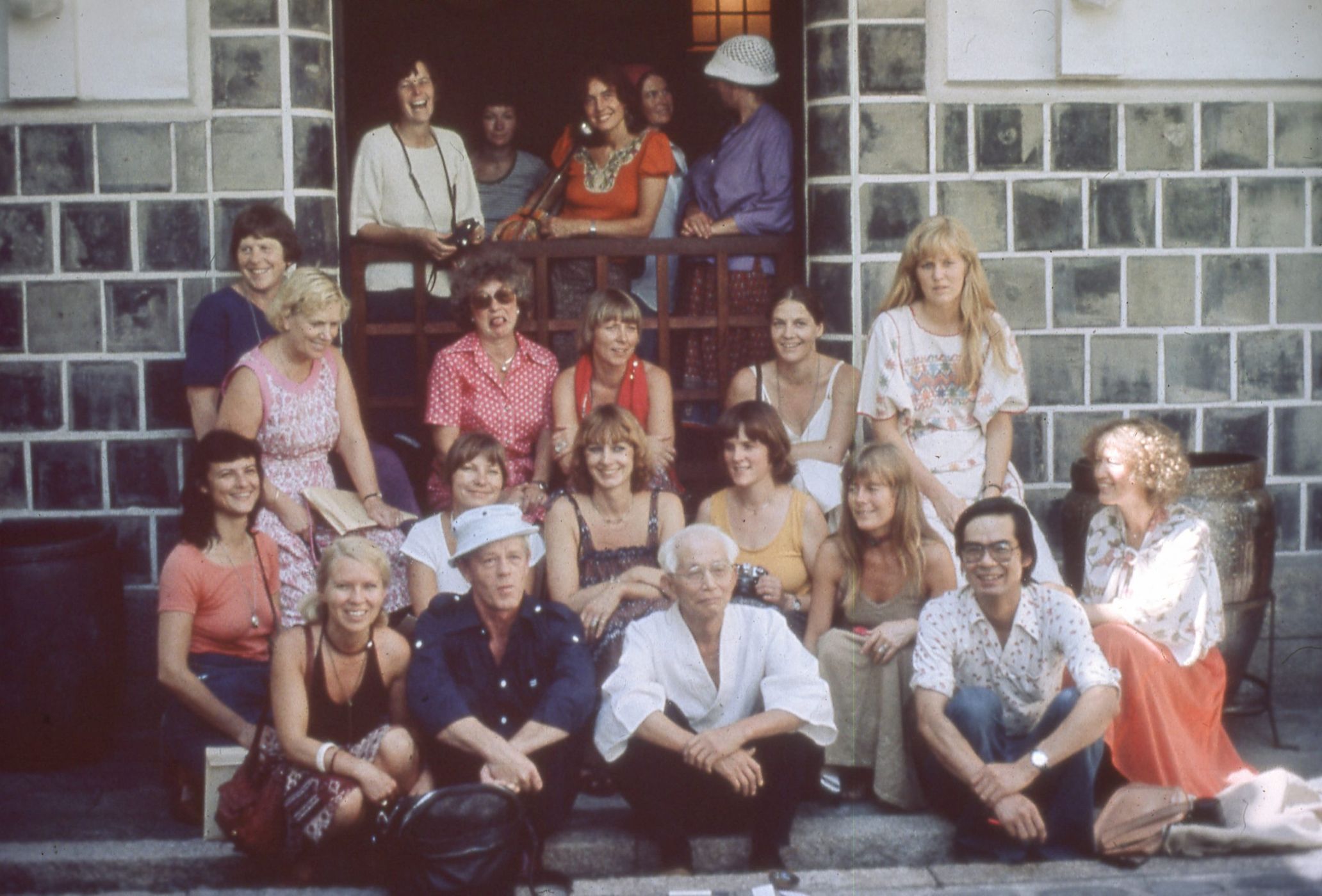 1978年にノルウェーの陶芸家達と日本を訪れた ©trykkSAK 